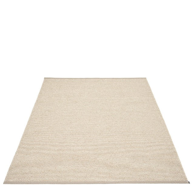 Pappelina-effi-rug-mud230x320