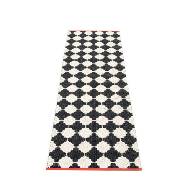 Pappelina-marre-rug-black