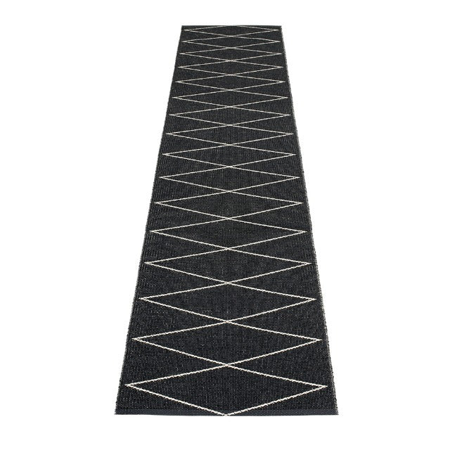 Pappelina-max-rug-black180x260