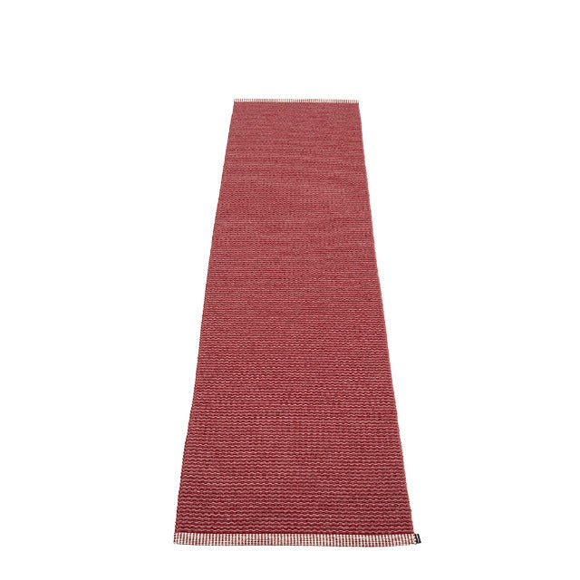 Pappelina-mono-rug-blush-dark-red180x300