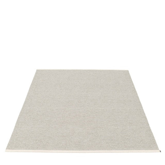 Pappelina-mono-rug-fossil-grey85x260