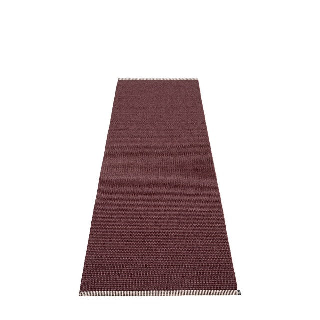 Pappelina-mono-rug-zinfandel230x320