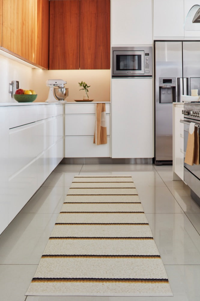 Pappelina-olle-rug-ochre70x240