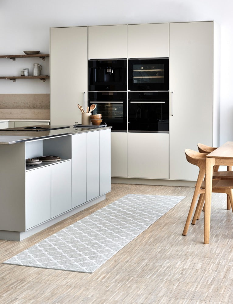 Pappelina-rex-rug-fossil-grey70x240