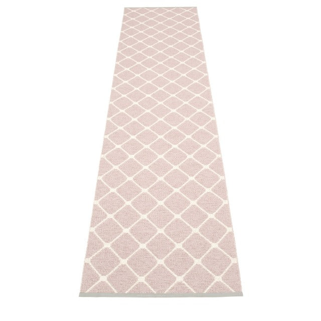 Pappelina-rex-rug-pale-rose