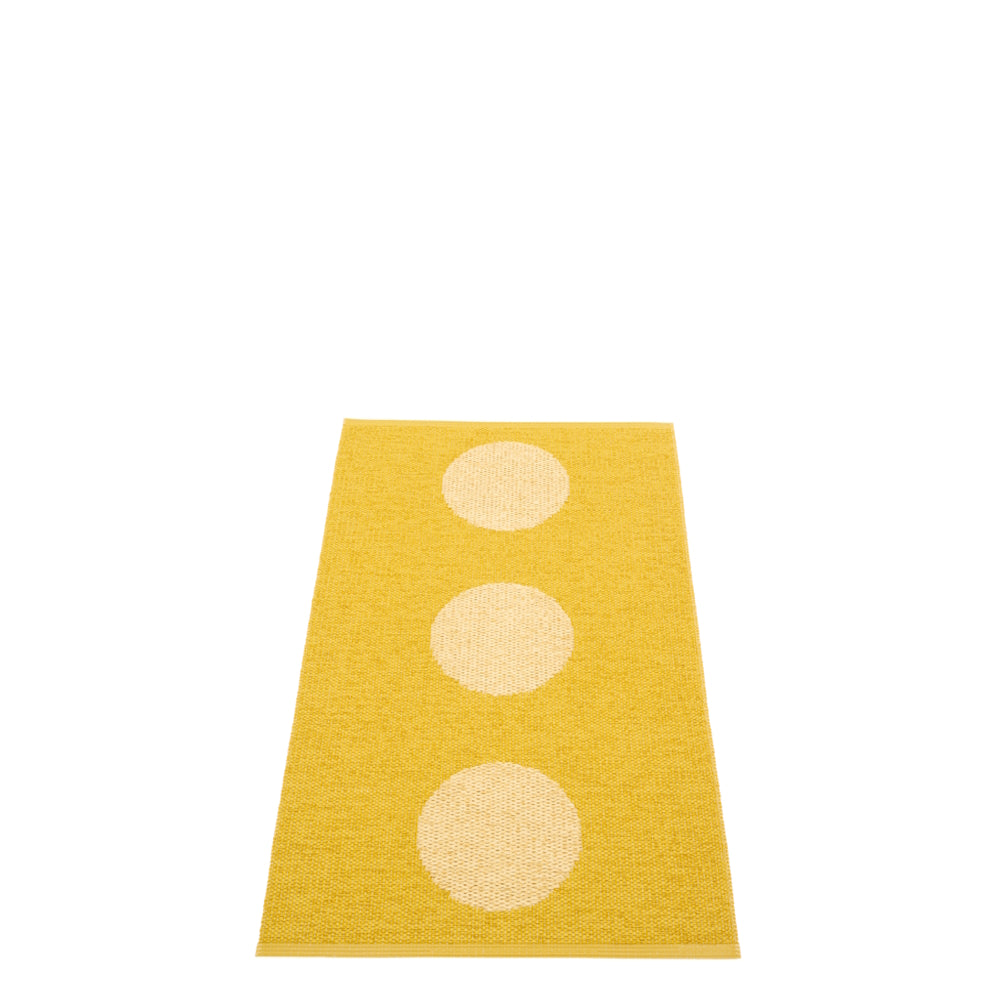 Pappelina_Rug_Vera_Pop_Mustard