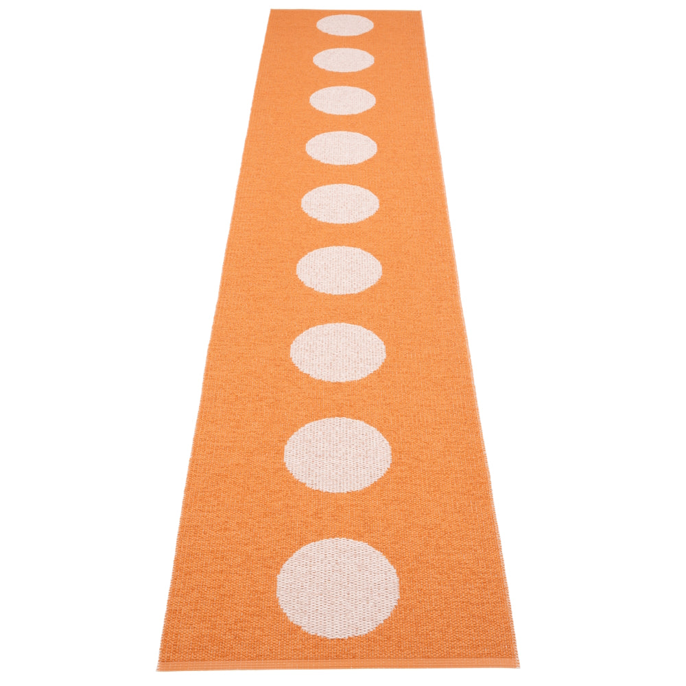 Pappelina_Rug_Vera_Pop_Pale_Orange