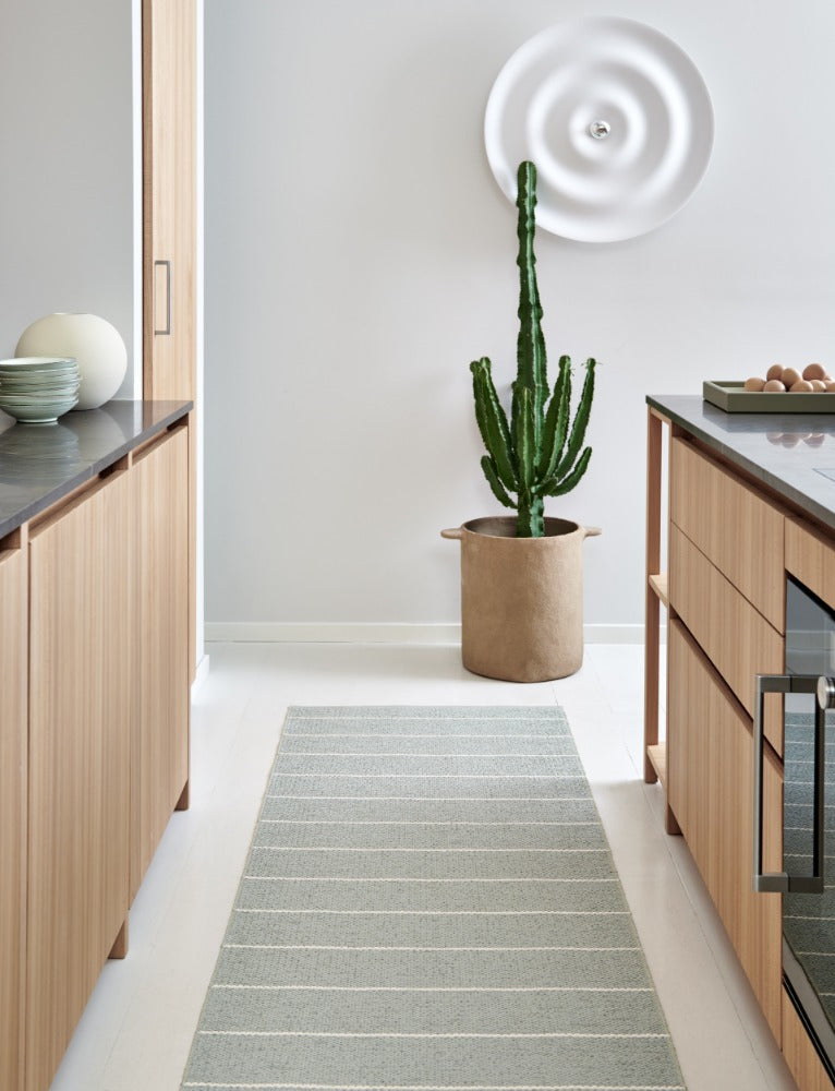 Pappelina-carl-rug-sage180x260