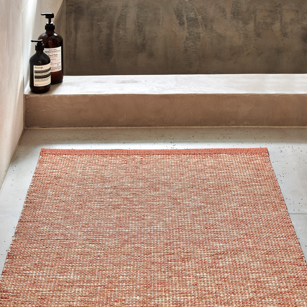 pappelina-sam-rug-pale-orange70x150