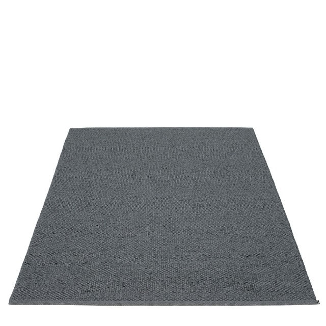 Pappelina-svea-rug-granit70x400