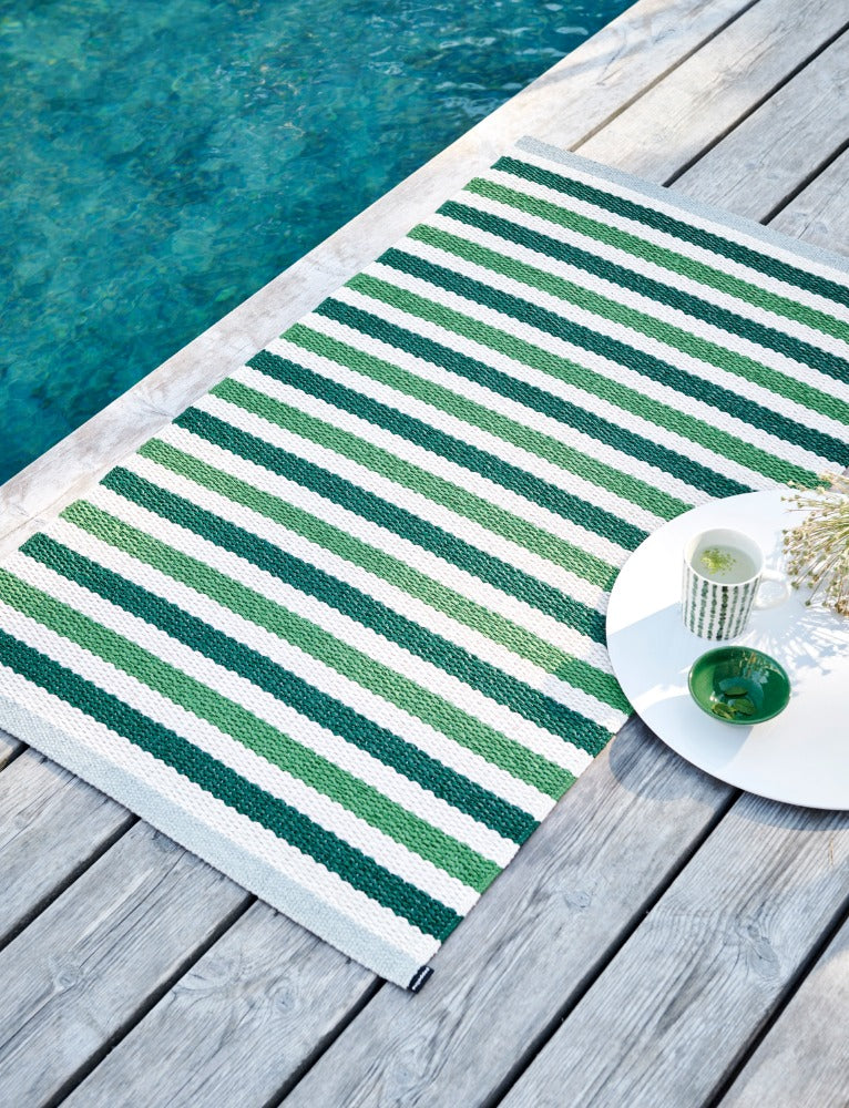 Pappelina-teo-rug-dark-green-lifestyle