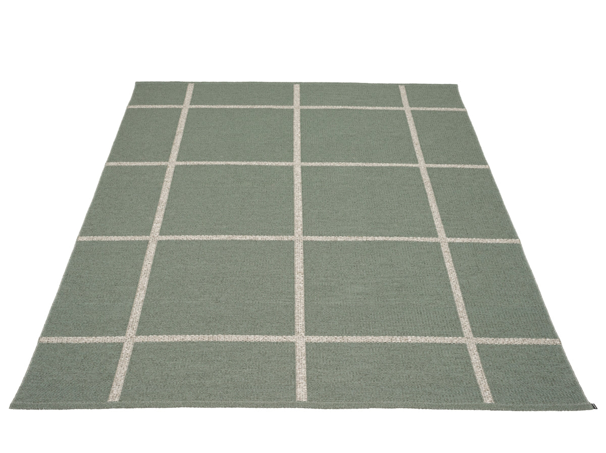 Pappelina-ada-rug-army