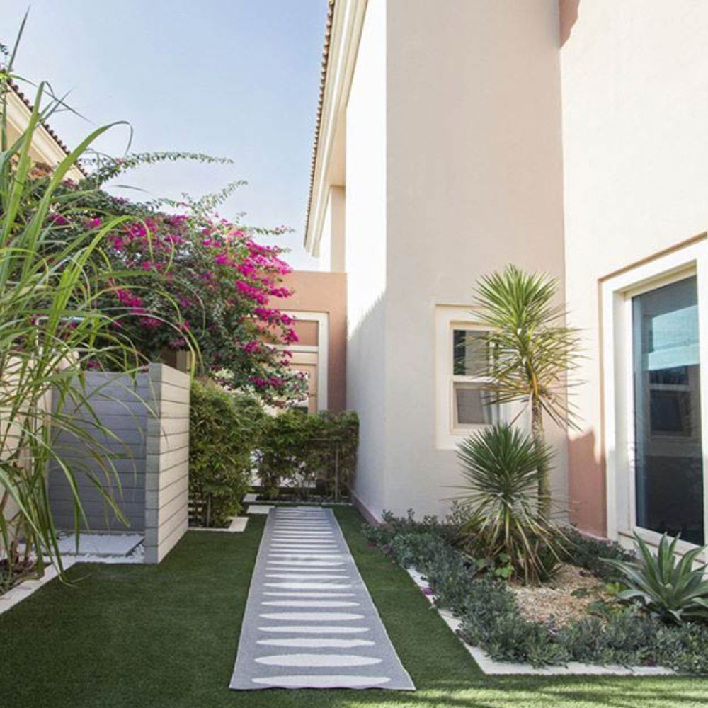 Pappelina_Rug_Ella_Warm_Grey_Lifestyle