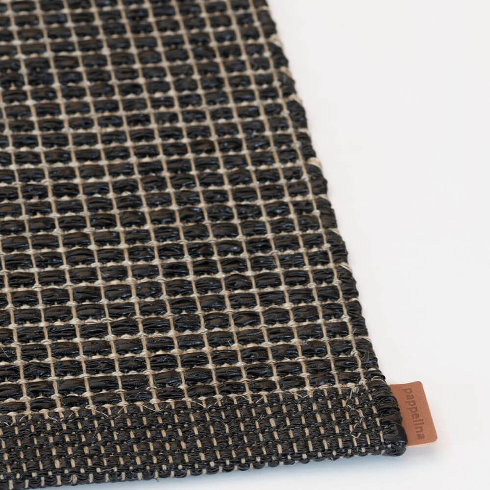 Pappelina_Rug_Emm_Black