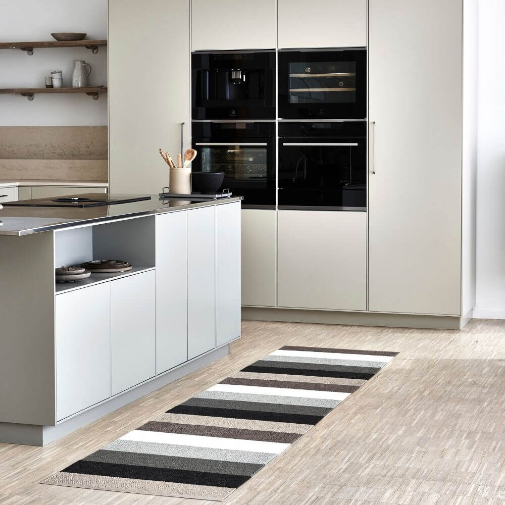 Pappelina_Rug_Molly_Mud_Lifestyle