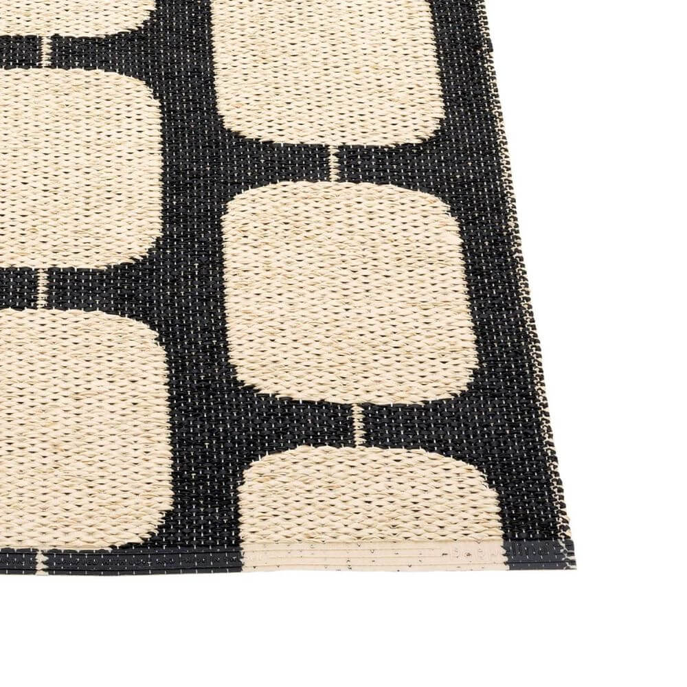 Pappelina Rug Sten Black