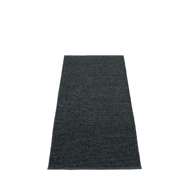Pappelina_Rug_Svea_Black