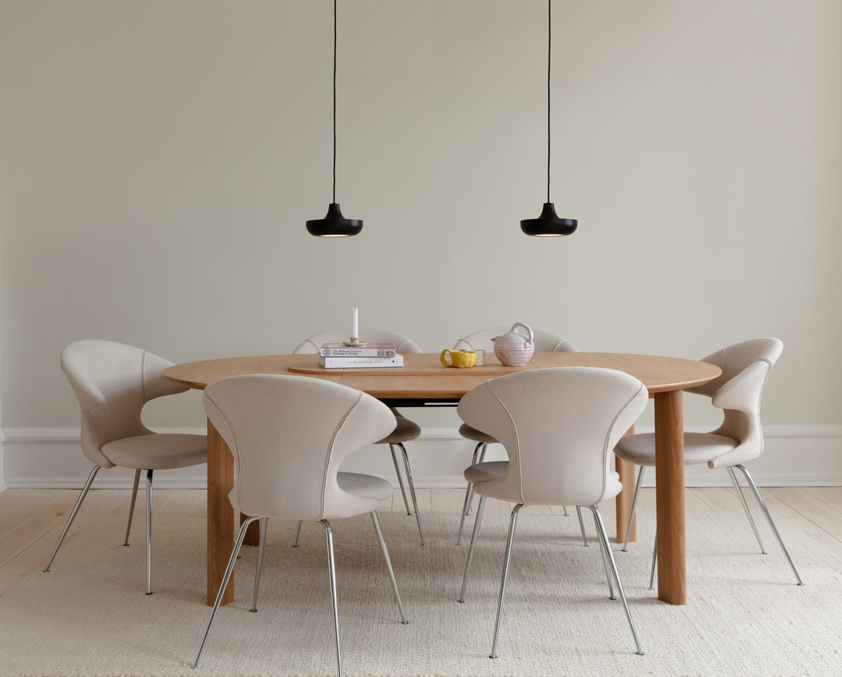 Umage-time-flies-chair-white-sandsBlackLegs