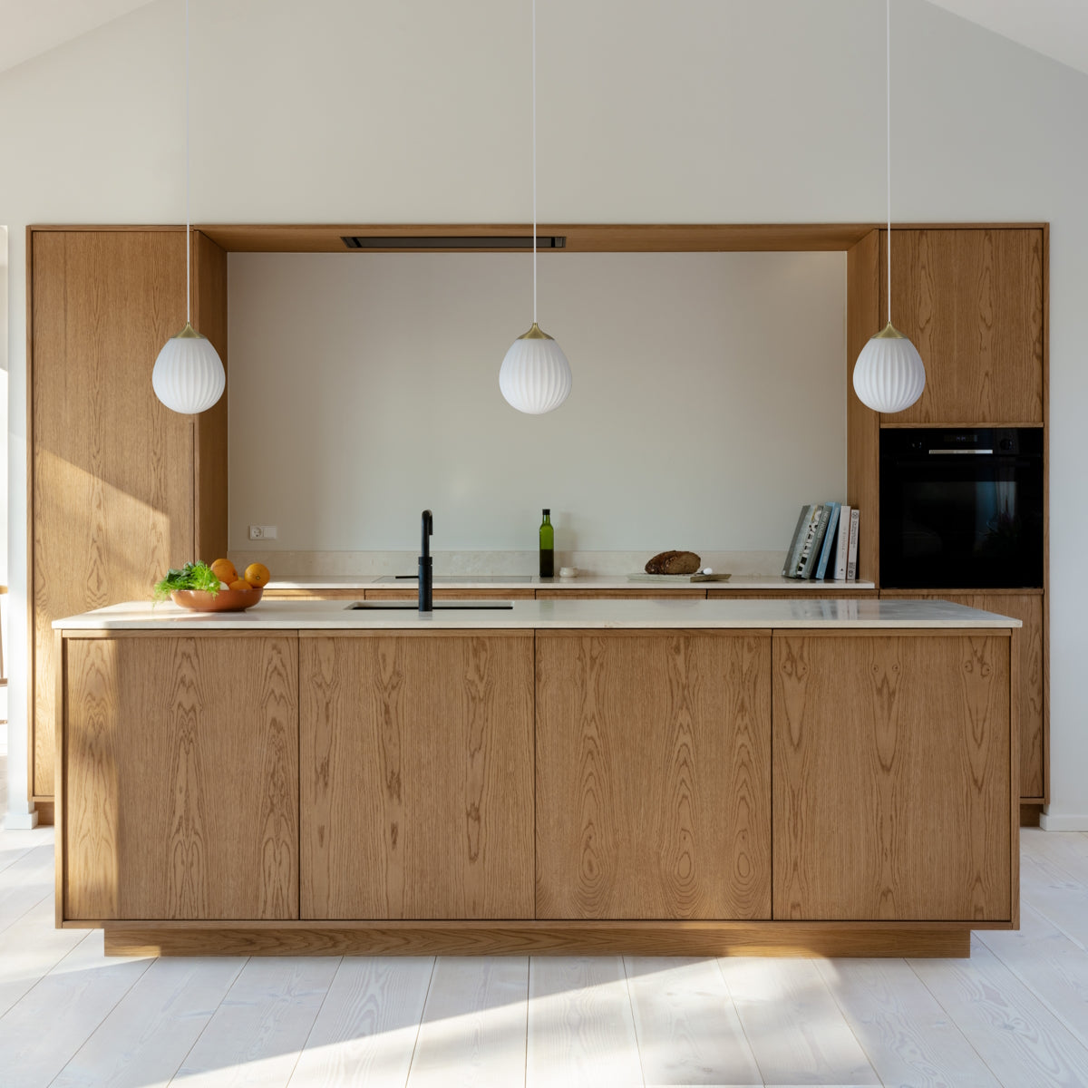 umage-around-the-world-lampshade-miniBlack