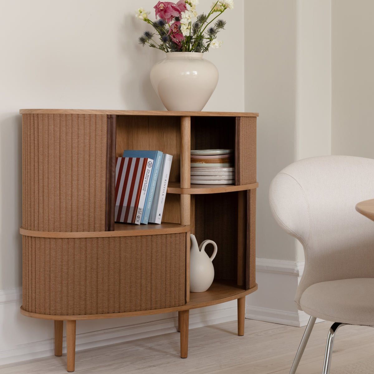 umage-audacious-highboard-oakShadow