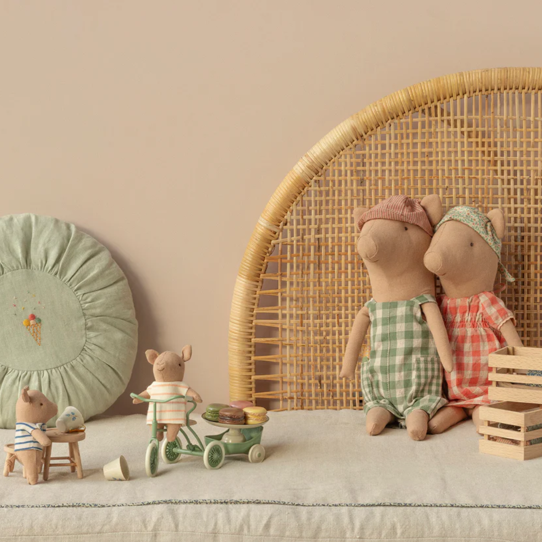 Maileg_Pig_Baby_in_Box_Styled1