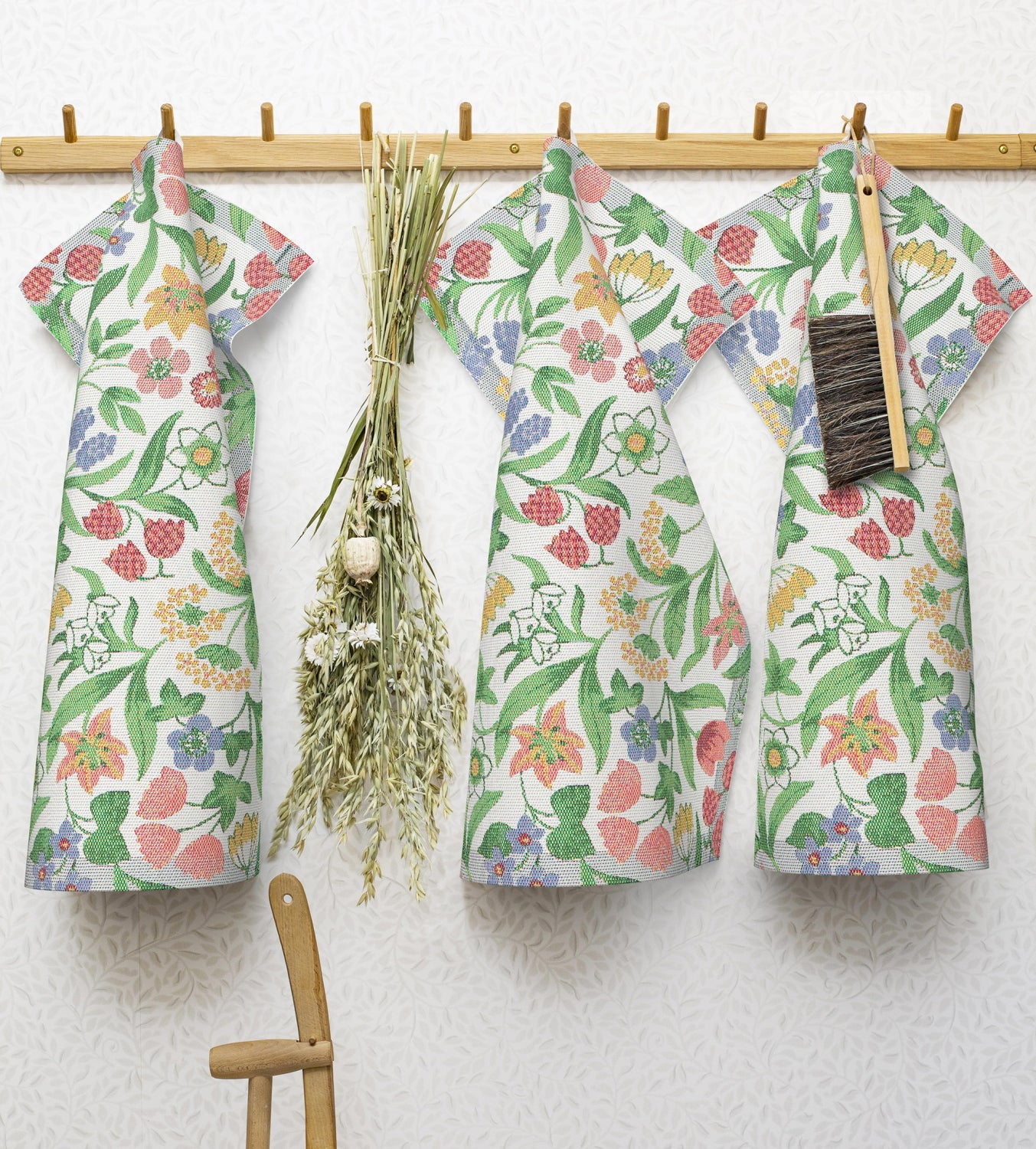 Ekelund-springtime-tea-towel-35x50