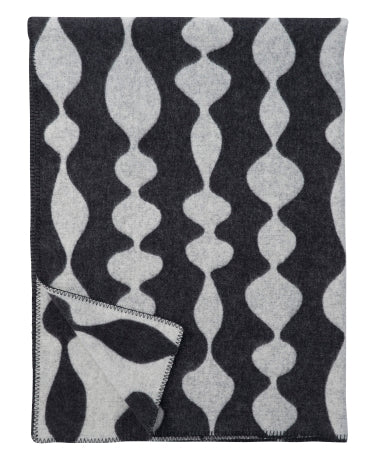 Klippan-margaret-rose-wool-blanket-black