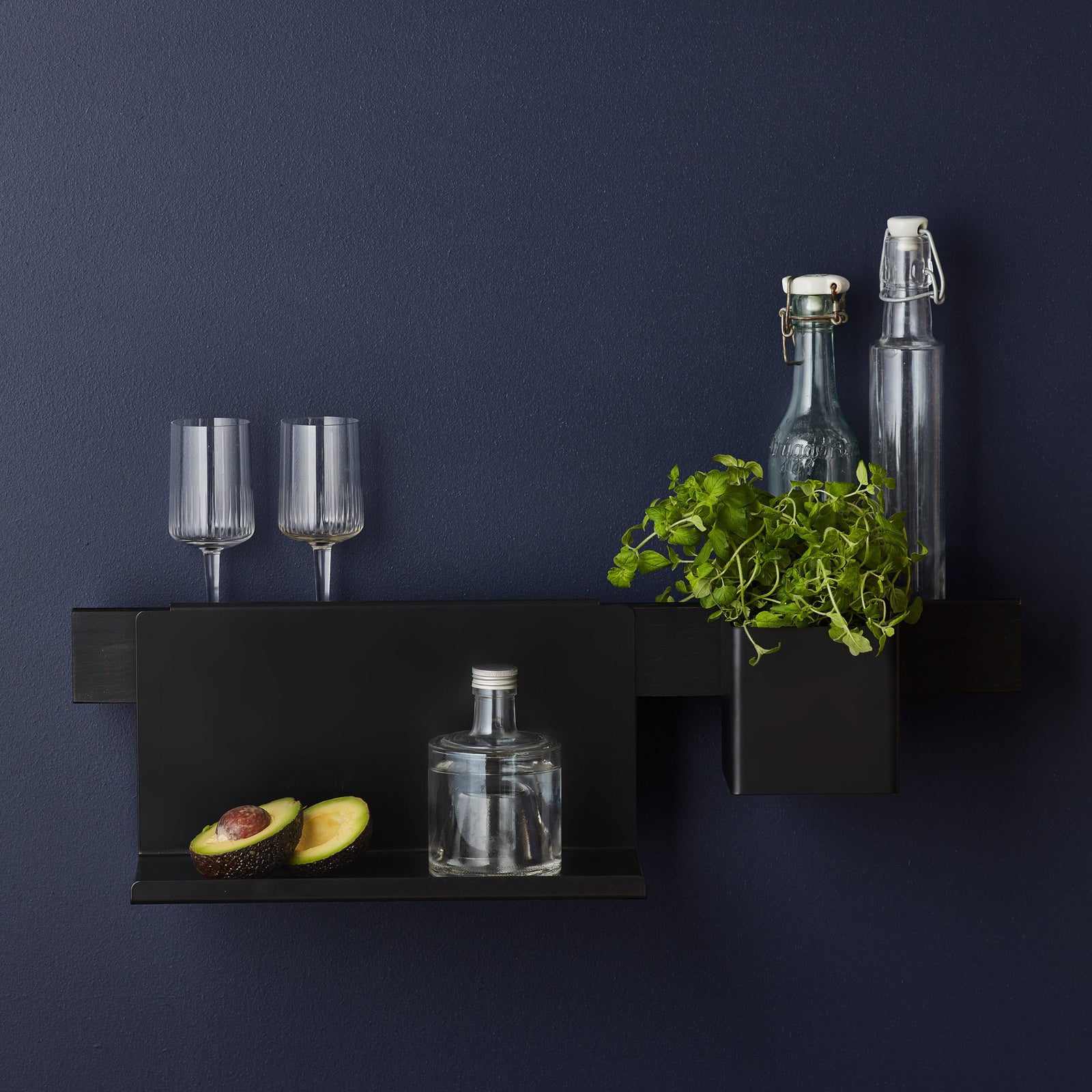 Gejst-flex-side-table-black