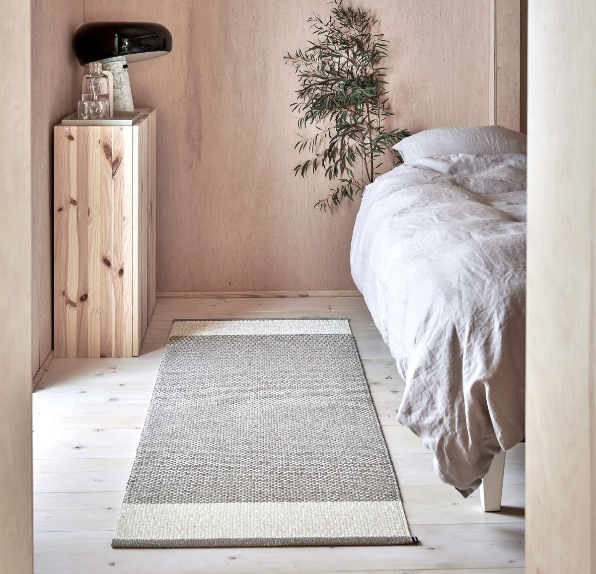 Pappelina-edit-rug-mud