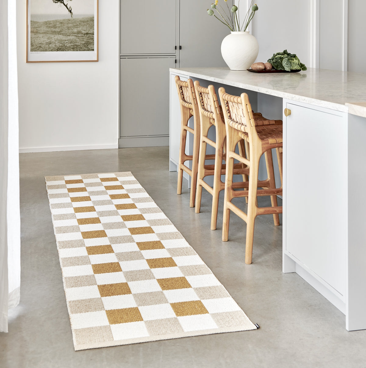 Pappelina-pix-rug-ochre-Lifestyle