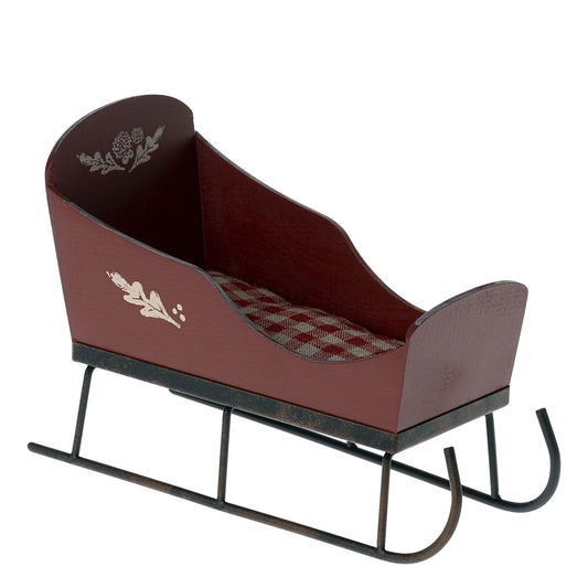 maileg-sleigh-for-mini-pixy-red