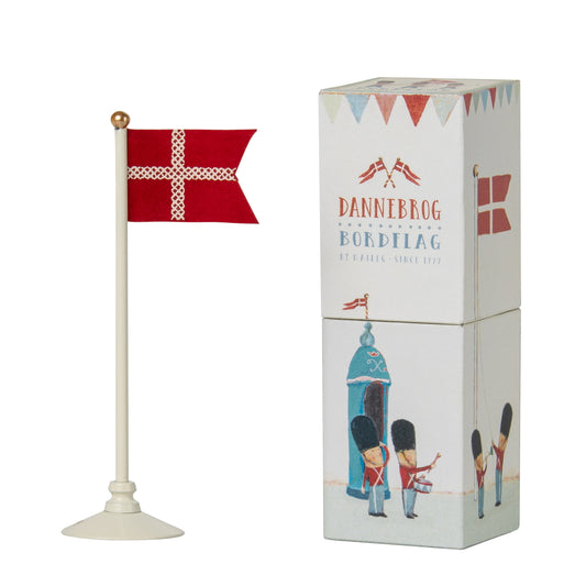 maileg-dannebrog-table-flag-small