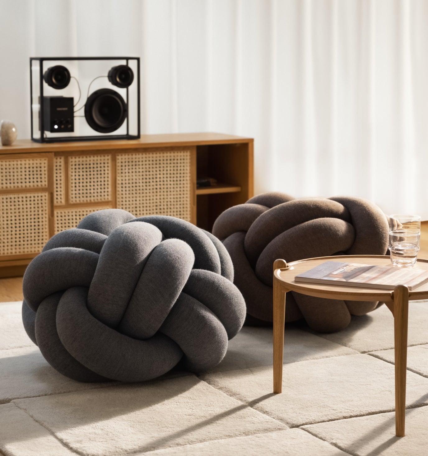 DesignHouseStockholm-knot-cushion-xlGrey