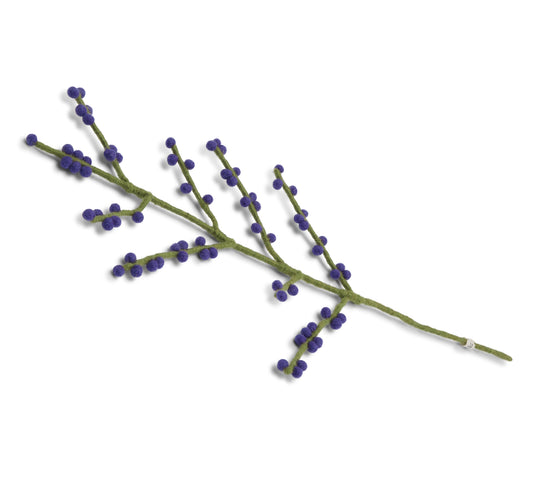 Gry&Sif-branch-blue-berries