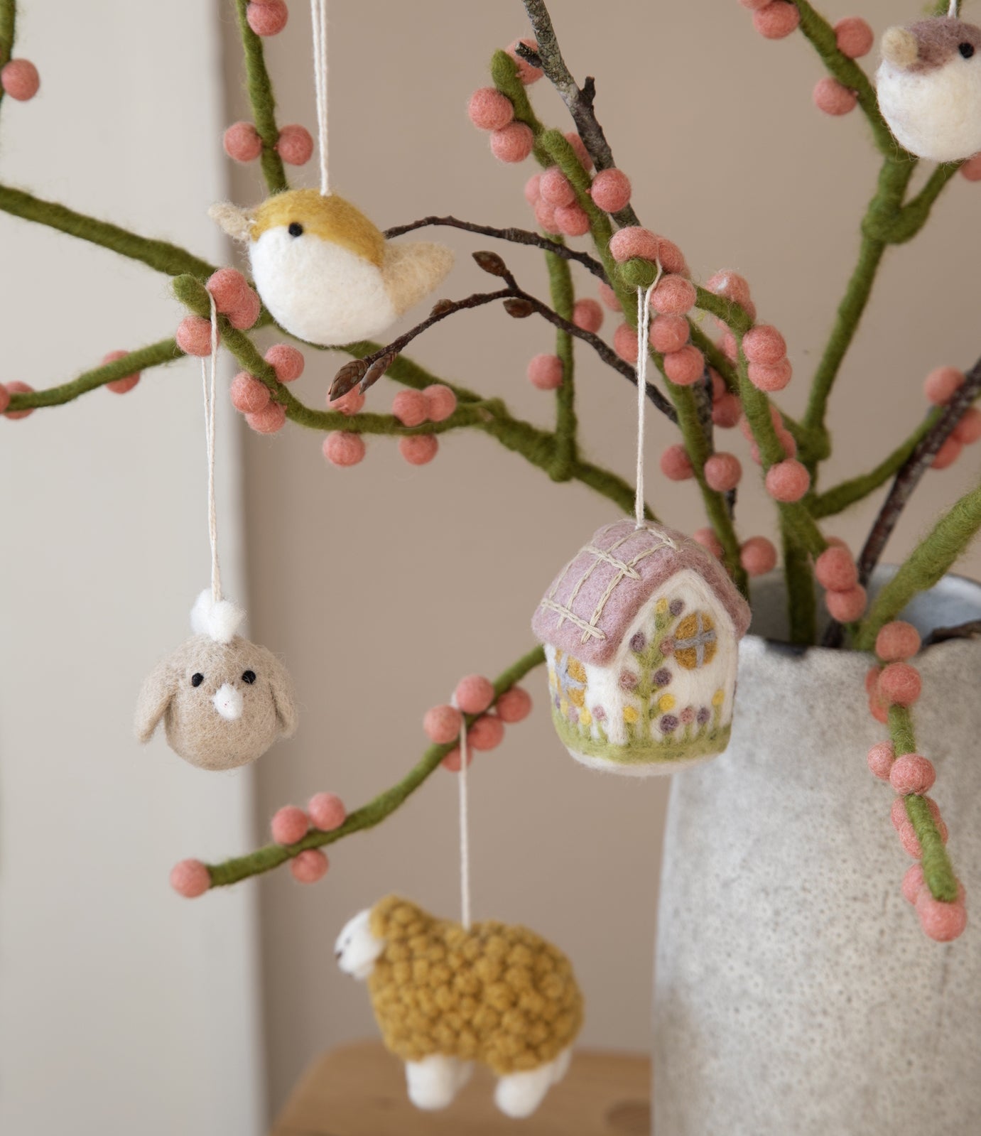 Gry & Sif Spring House Hanging Decoration