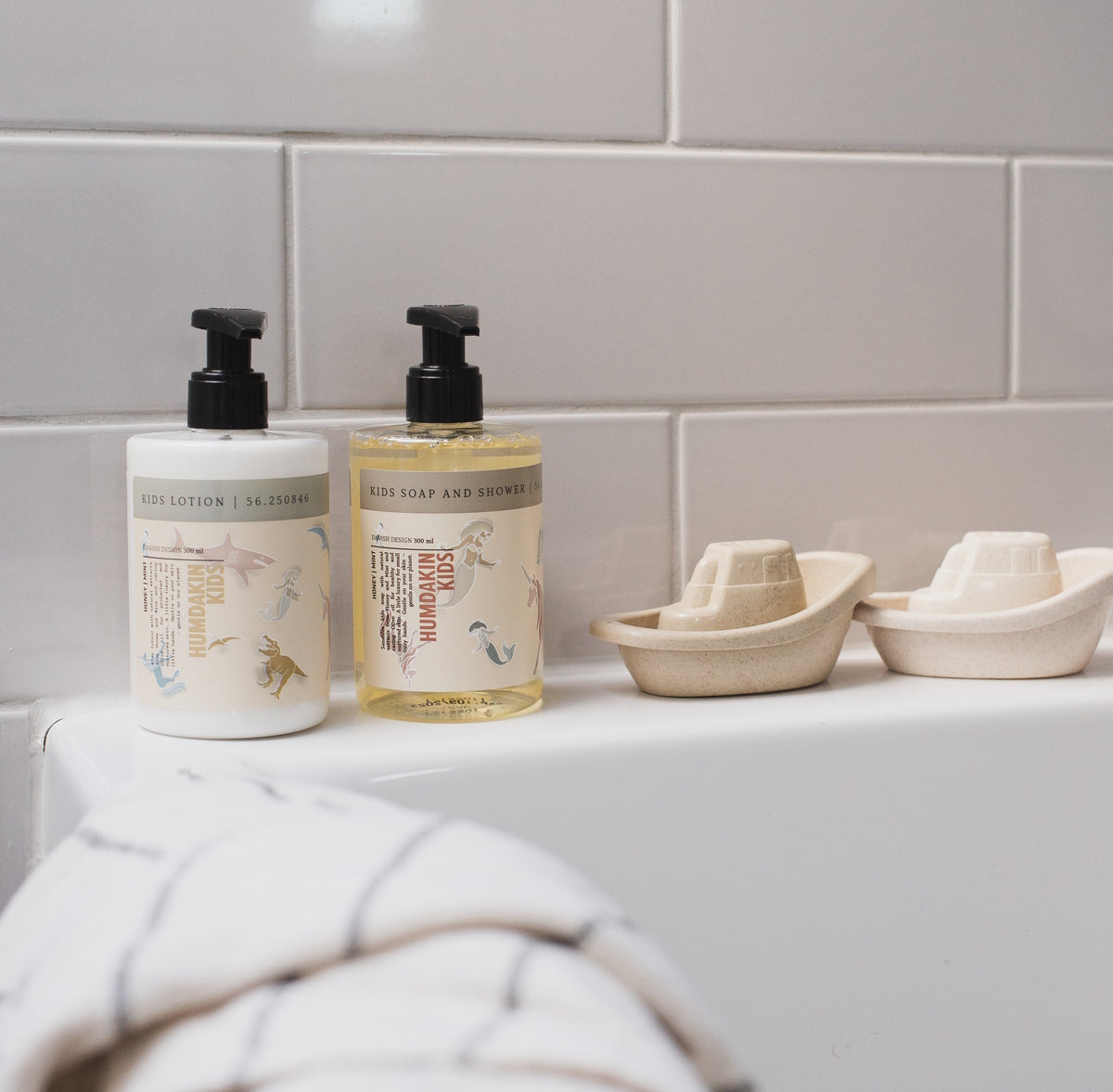 Humdakin-kids-hand-body-lotion-300ml