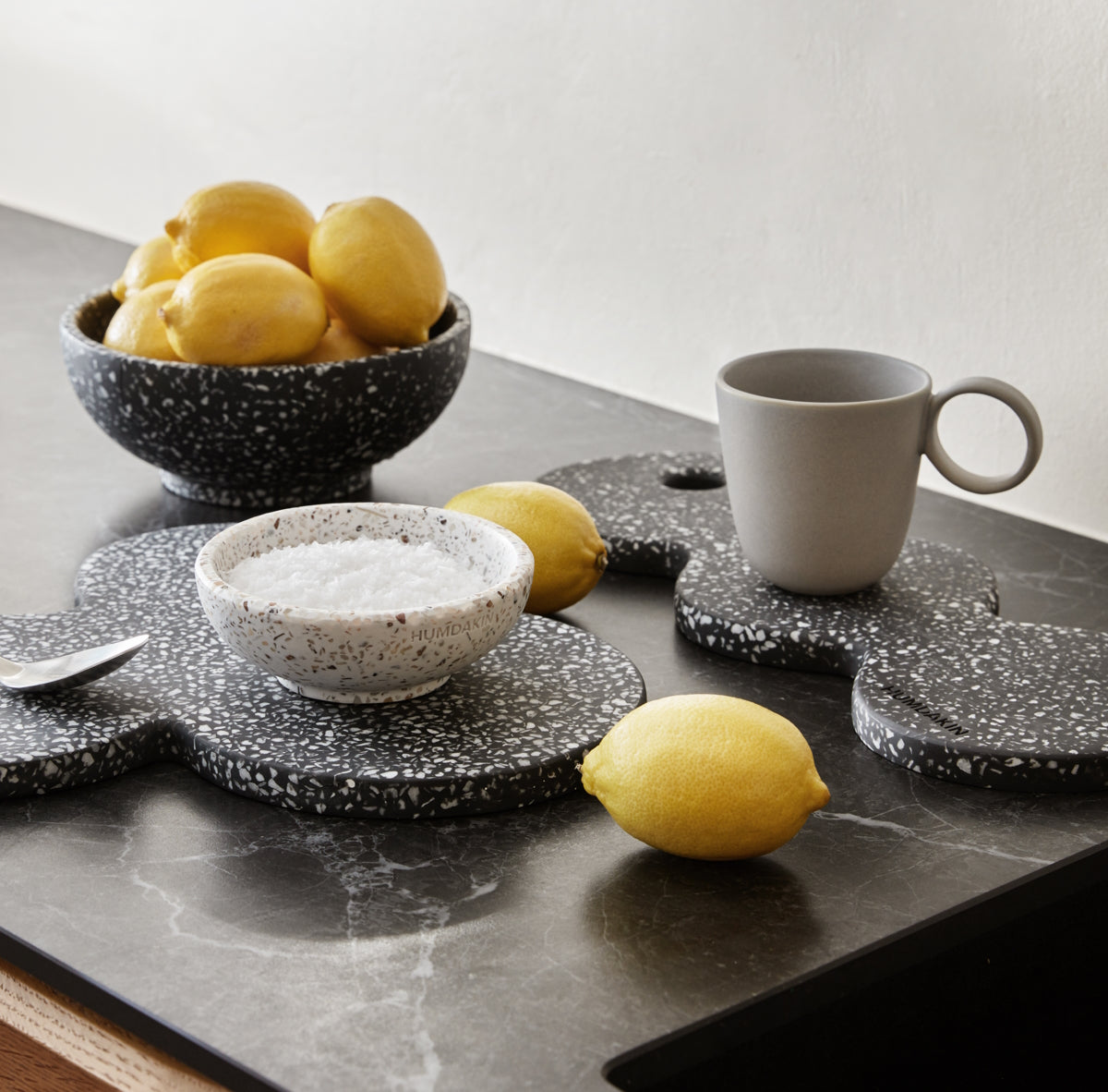 Humdakin-genova-terrazzo-bowl-red-beige