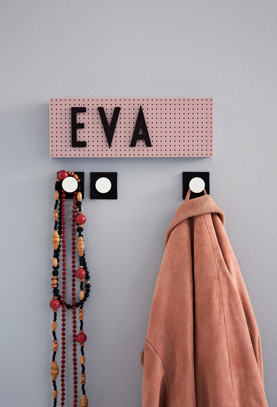 DesignLetters-the-sign-small-pink