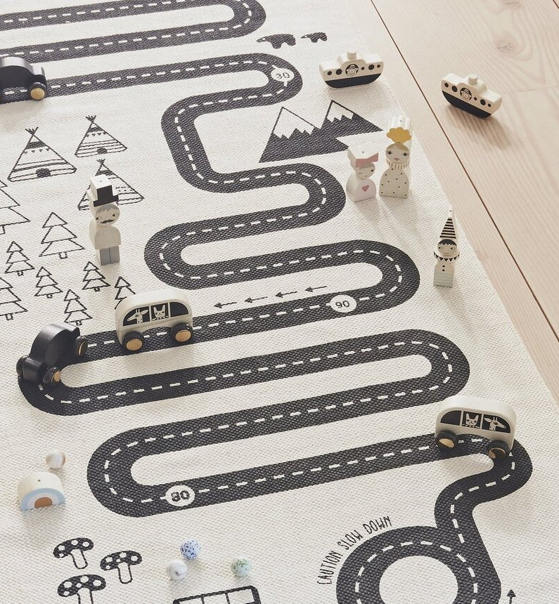 OYOY-wooden-family-bricks