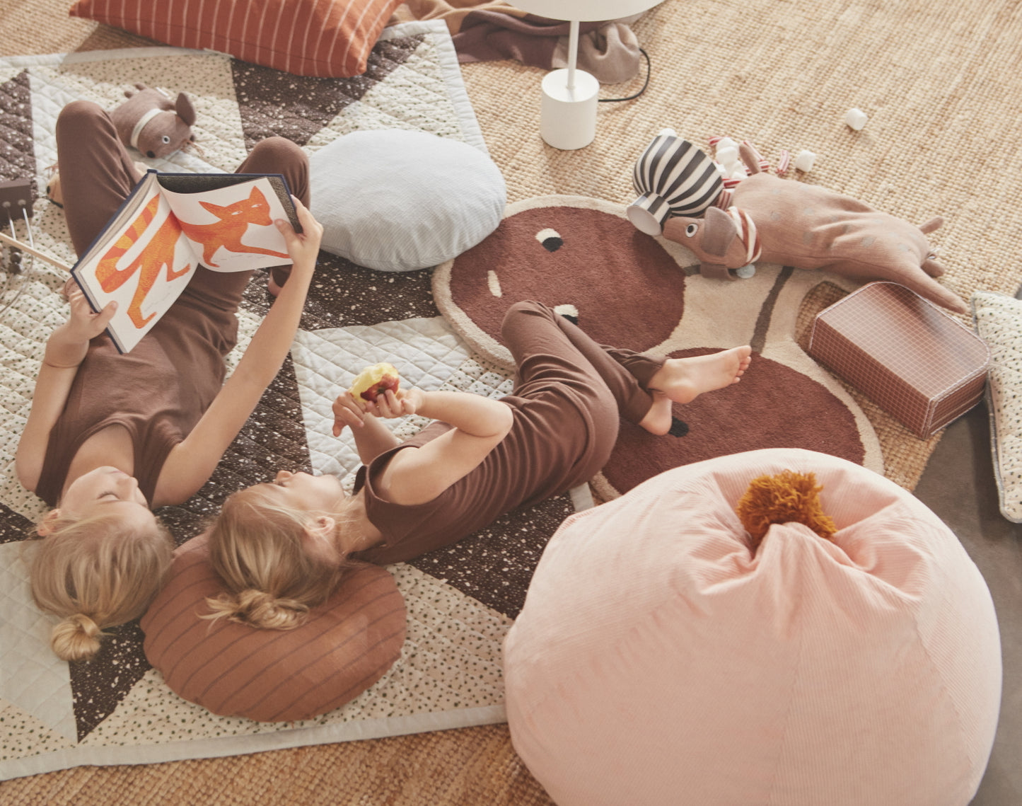 OYOY-beanbag-corduroy-coral