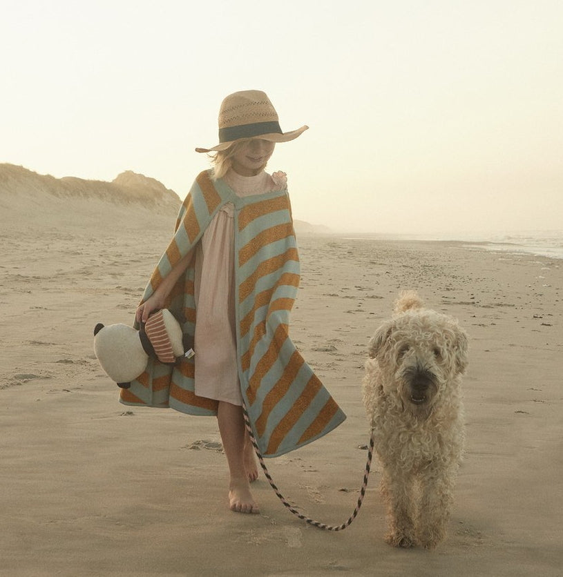 OYOY-costume-royal-cape