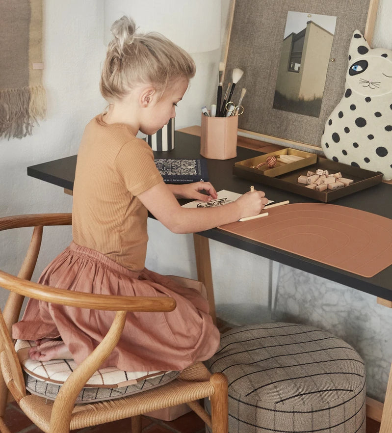 OYOY-rainbow-placemat-rose