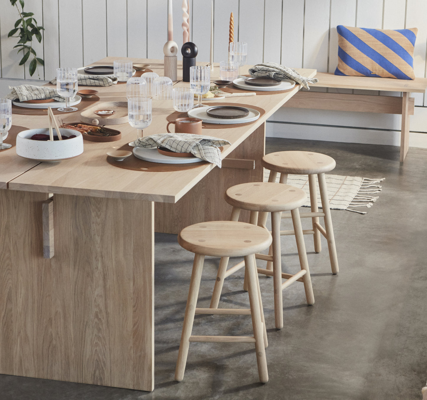 OYOY-moto-stool-low-nature