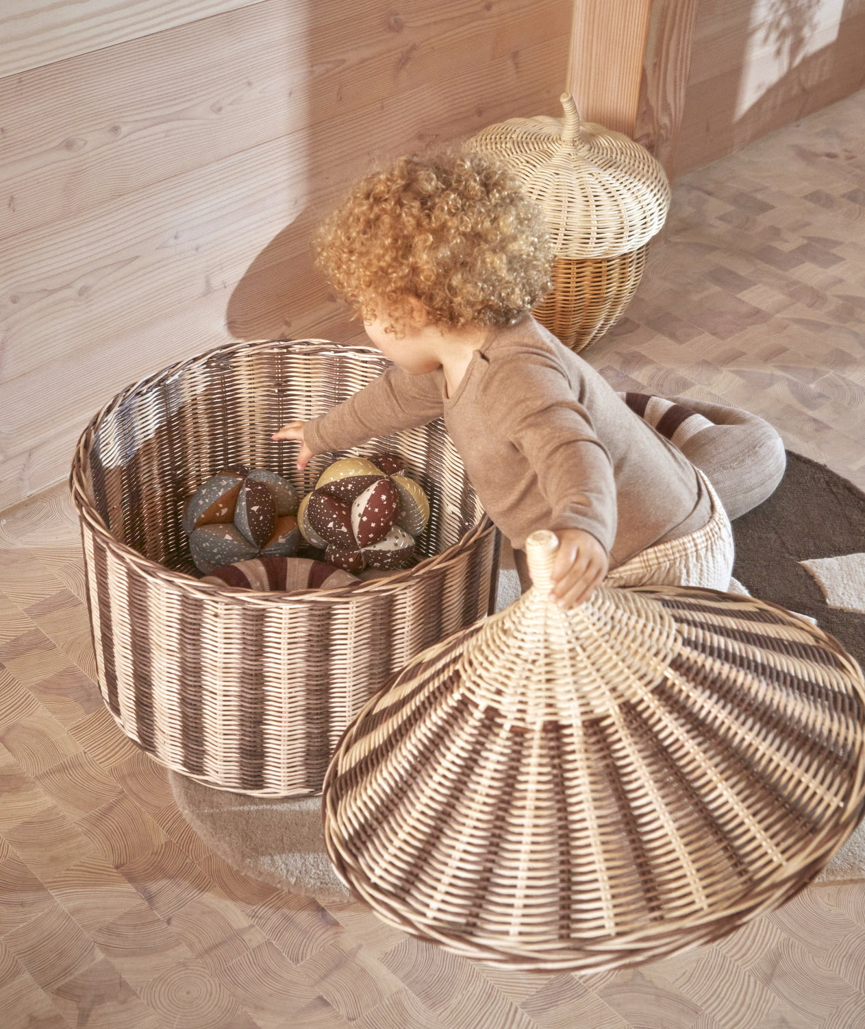 OYOY-aya-puzzle-baby-ball-brown