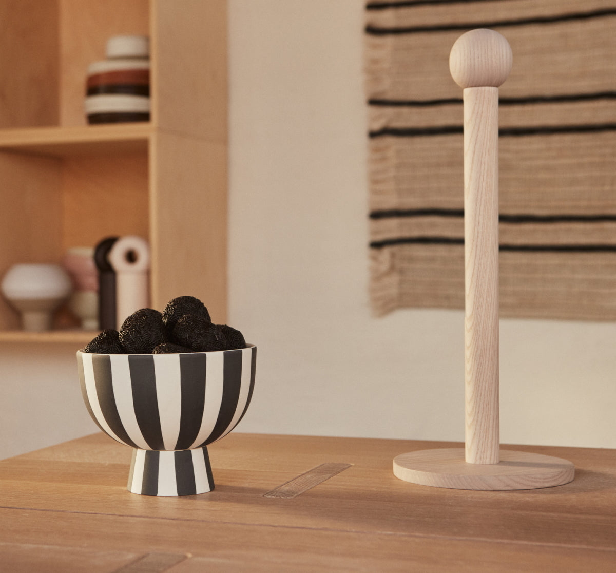 OYOY-inka-paper-towel-holder