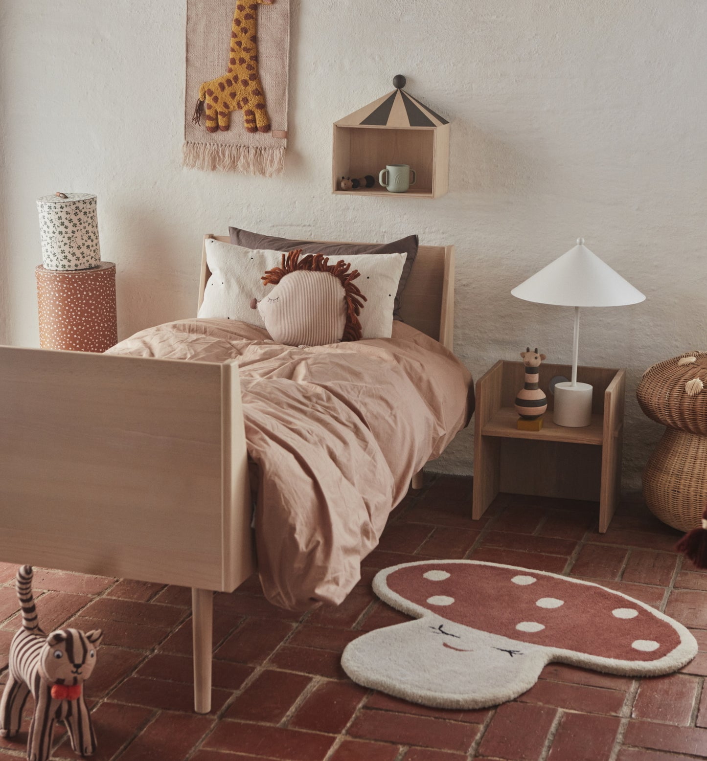 OYOY-malle-mushroom-rug