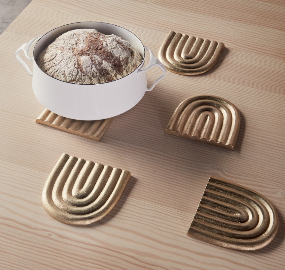 OYOY-rainbow-trivet-brass