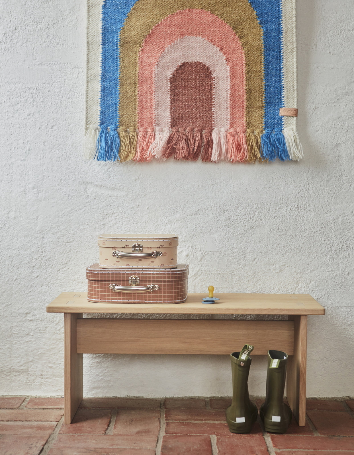 OYOY-follow-the-rainbow-mini-wall-rug-blue