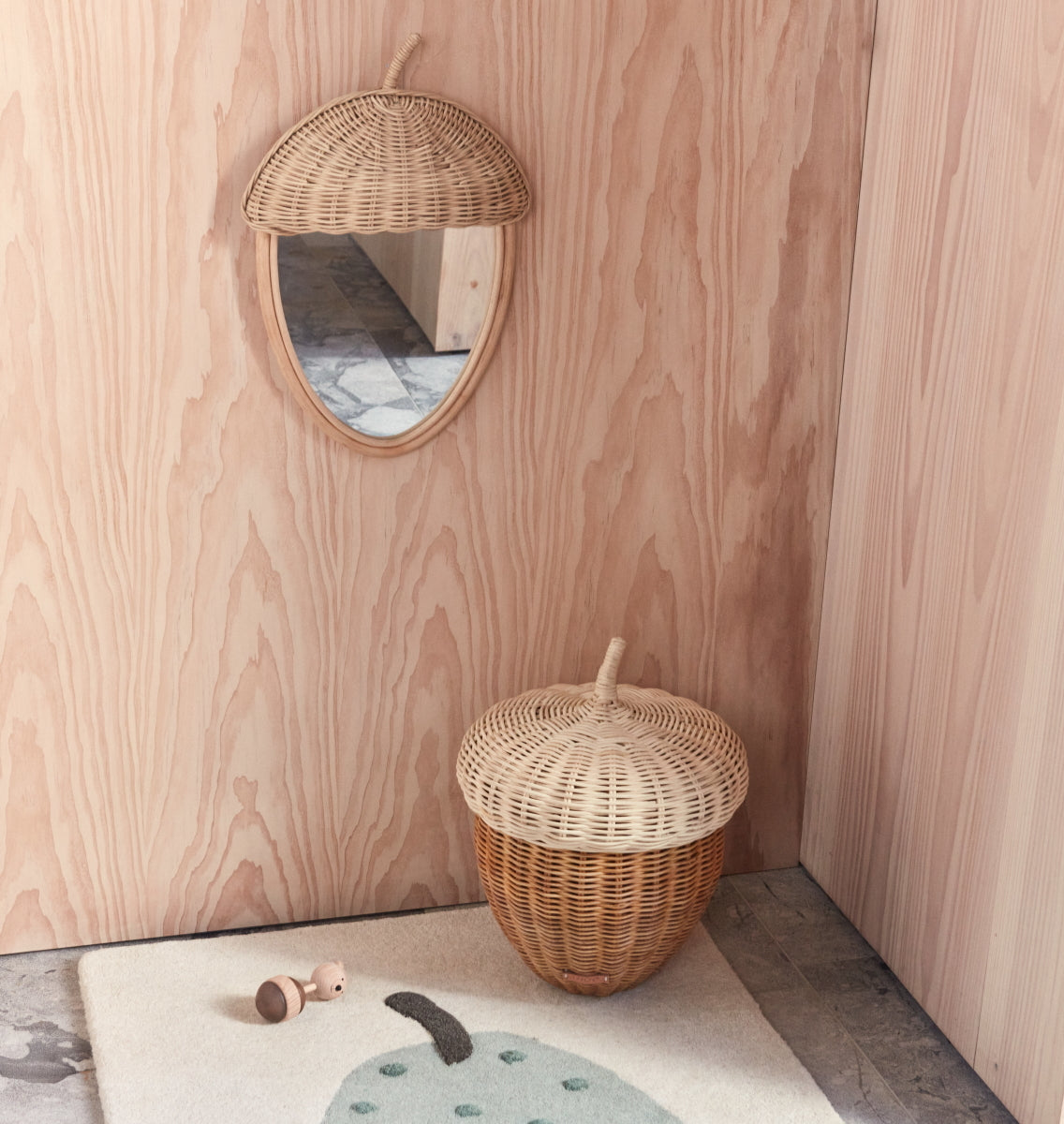 OYOY-acorn-wall-mirror