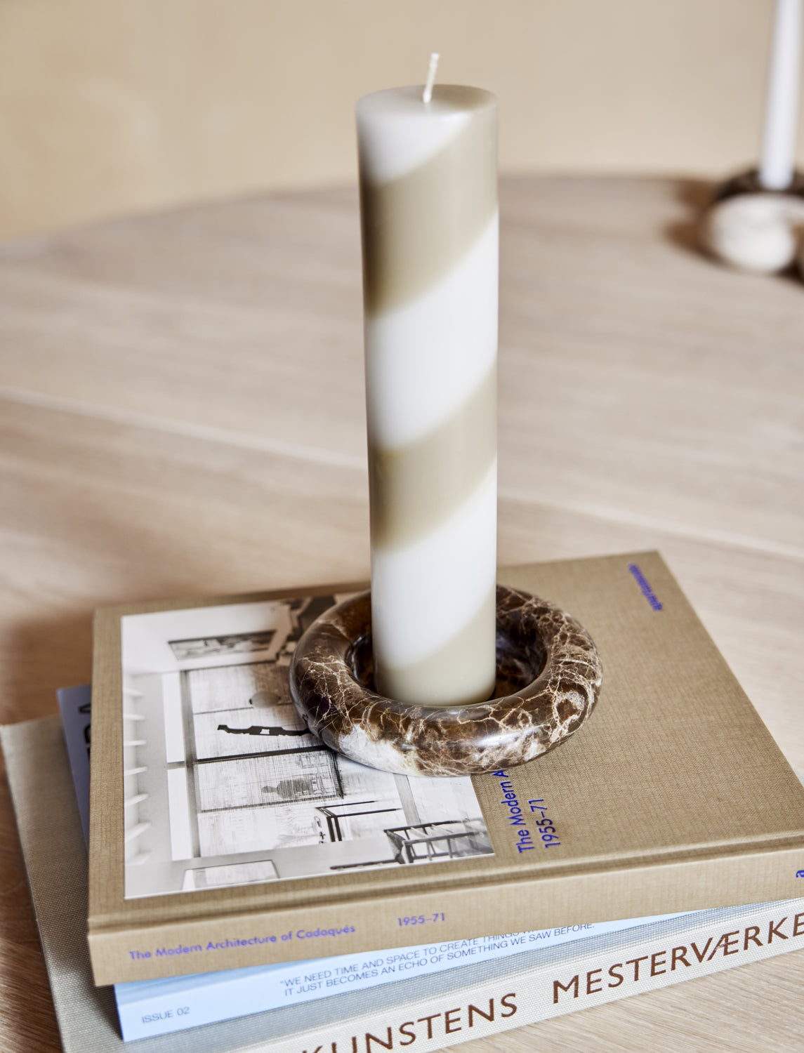 OYOY-savi-marble-candleholder-large-white